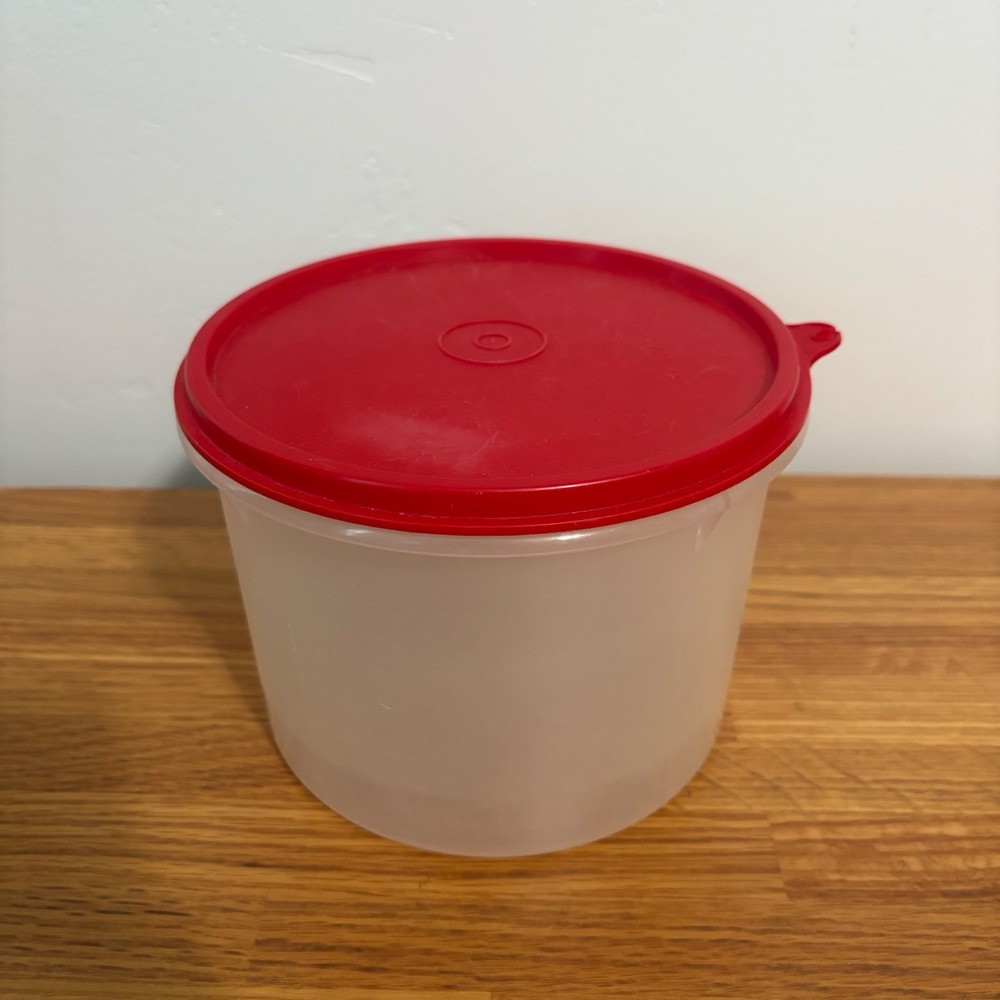 Tupperware Servalier Canister 264-20 Red‎ Lid 227-26 Vintage Clear Round Good